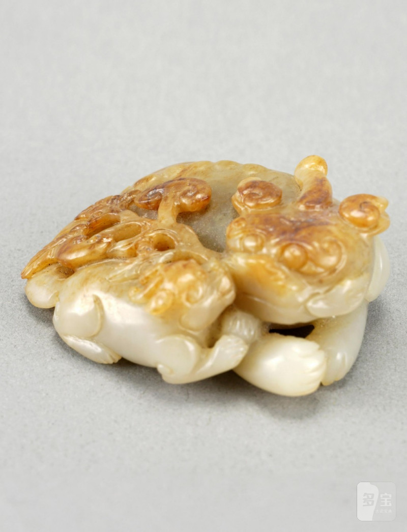    元 和田玉靈芝瑞獸